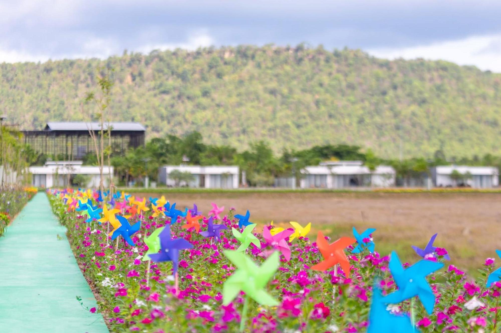 Wonderland Suites And Resort Sihanoukville Esterno foto
